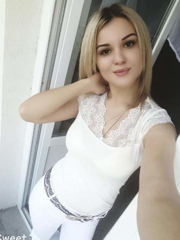 Юна